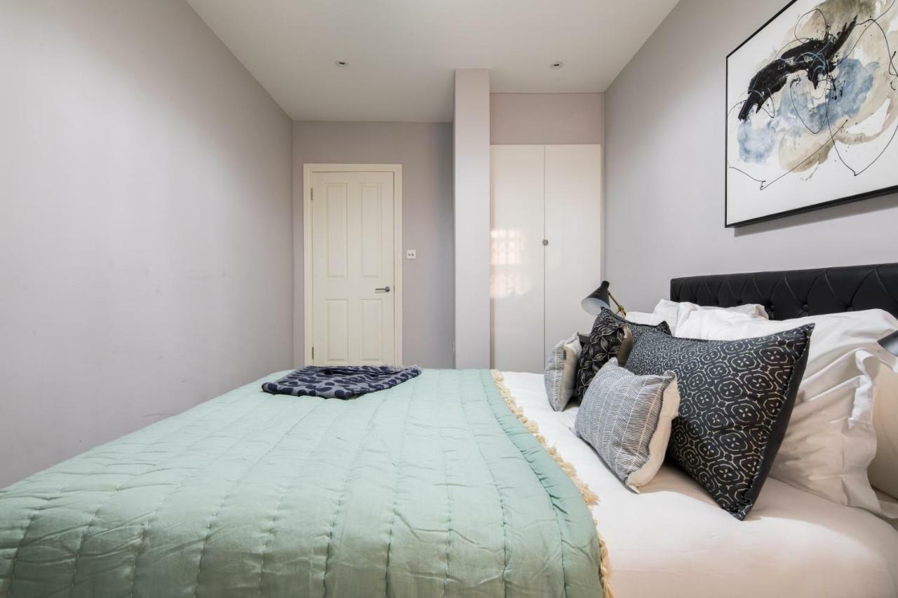 Kensington Court By Lime Street * Londres